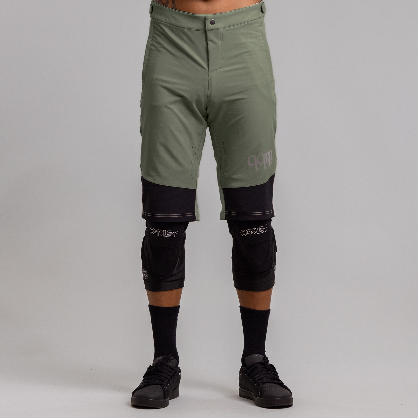 Traverse Ride Short - Army Green - Men's - ilabb Canada
