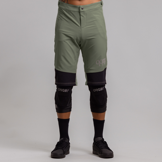 Traverse Ride Short - Army Green - Men's - ilabb Canada