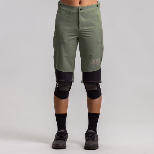 Traverse Ride Short - Army Green - Women's - ilabb Canada