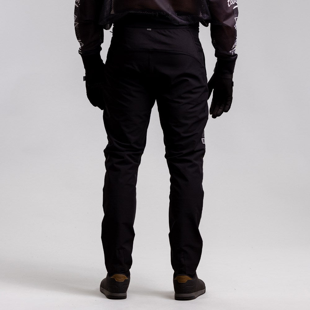 Traverse Ride Pant Race 3.0 - Men's - ilabb Canada