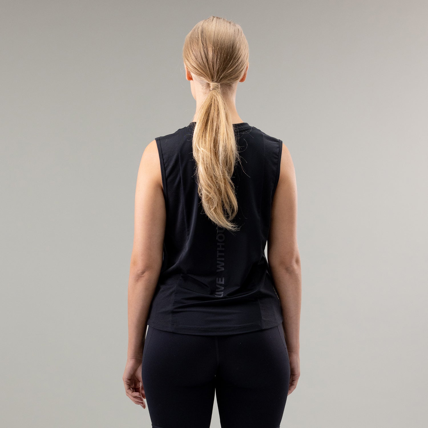 Lomond Tank - Black - Women's - ilabb Canada