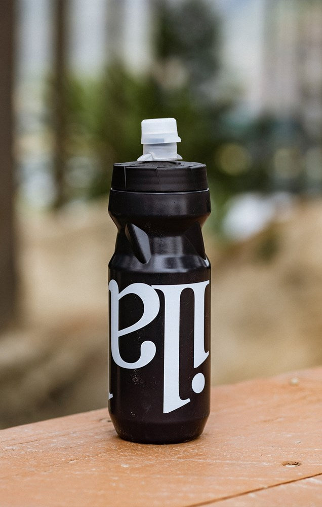 Capsize Plastic Bottle - Black - ilabb Canada