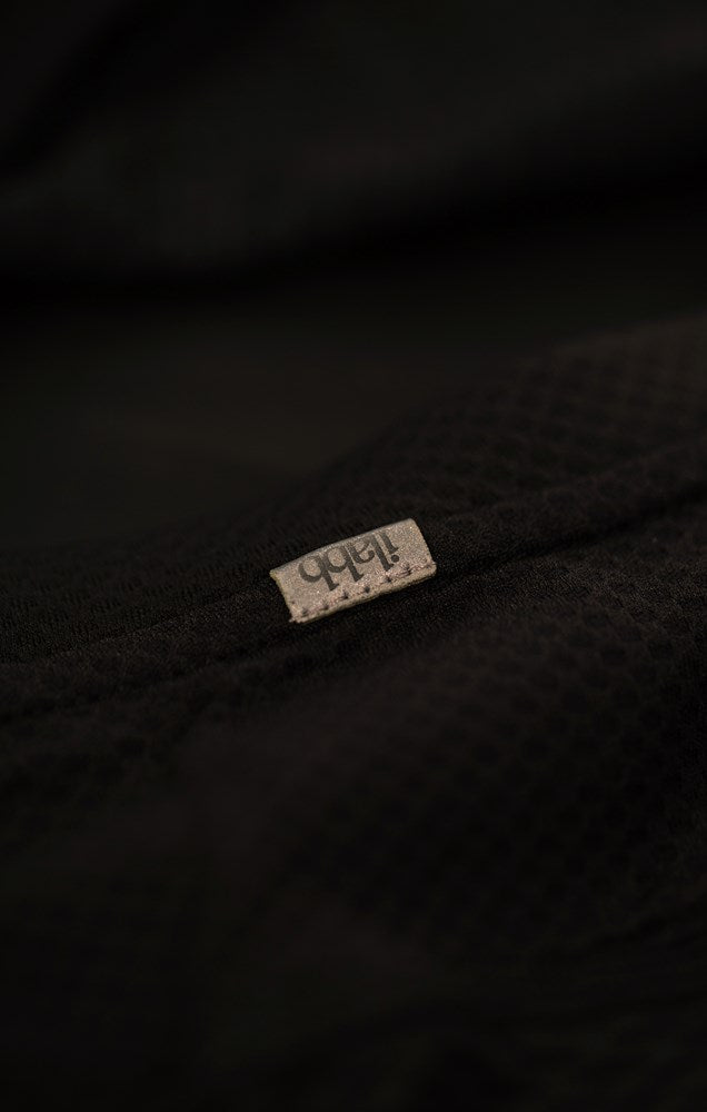 Women's Traverse 3/4 Sleeve Jersey - Black - ilabb Canada