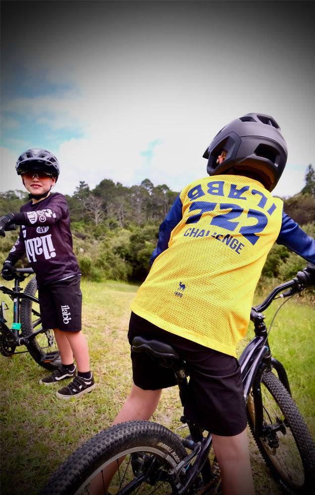 Kids' Terrain Short - Black - ilabb Canada