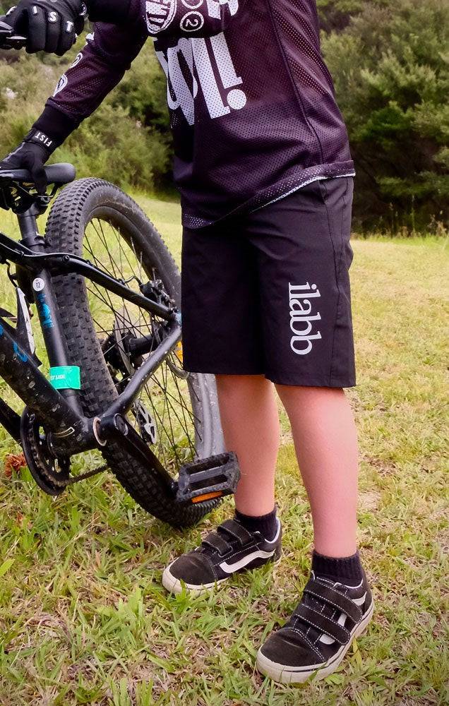 Kids' Terrain Short - Black - ilabb Canada