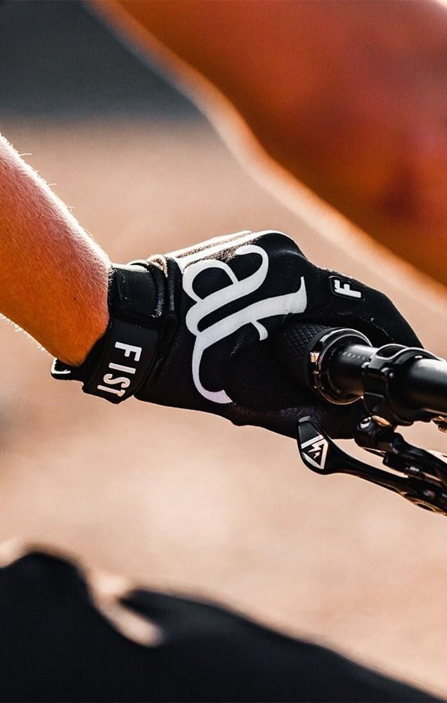 Youth Fist Ride Glove - Black - ilabb Canada